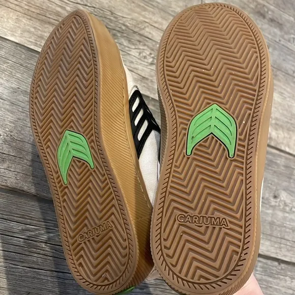 Men's cariuma suede and canvas sneaker