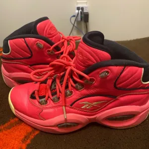 Men's Reebok Question Mid Iverson Hot Ones Red Yellow size 7.5 men