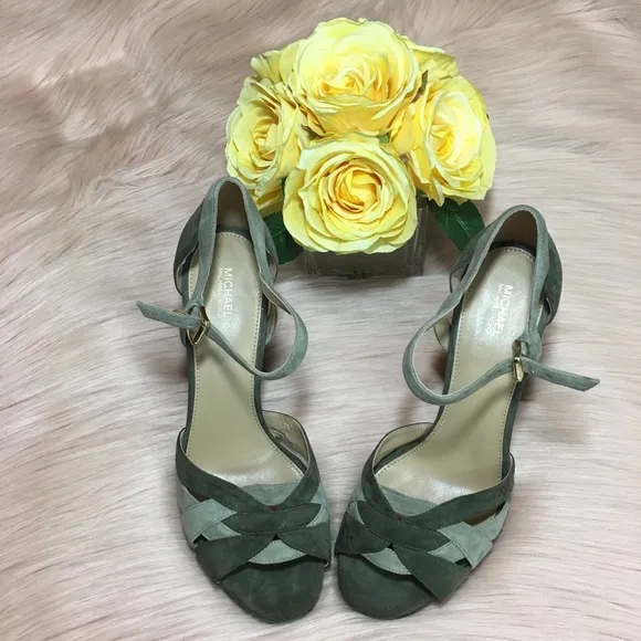 MICHAEL KORE ANNALIESE PEEP TOE, BLOCK HEEL, SUEDE, SANDALS, OLIVE GREEN…