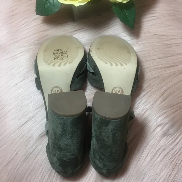 MICHAEL KORE ANNALIESE PEEP TOE, BLOCK HEEL, SUEDE, SANDALS, OLIVE GREEN…