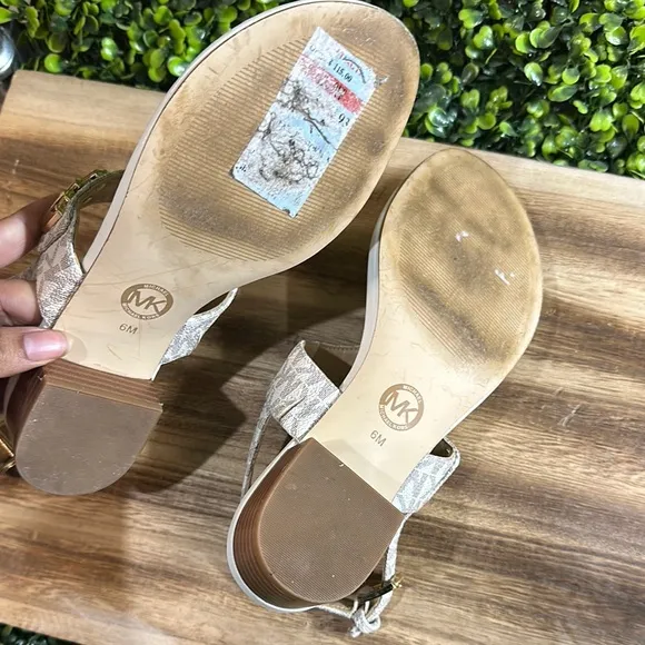 Michael Kors Cream Thong Sandals