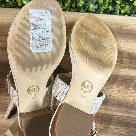 Michael Kors Cream Thong Sandals