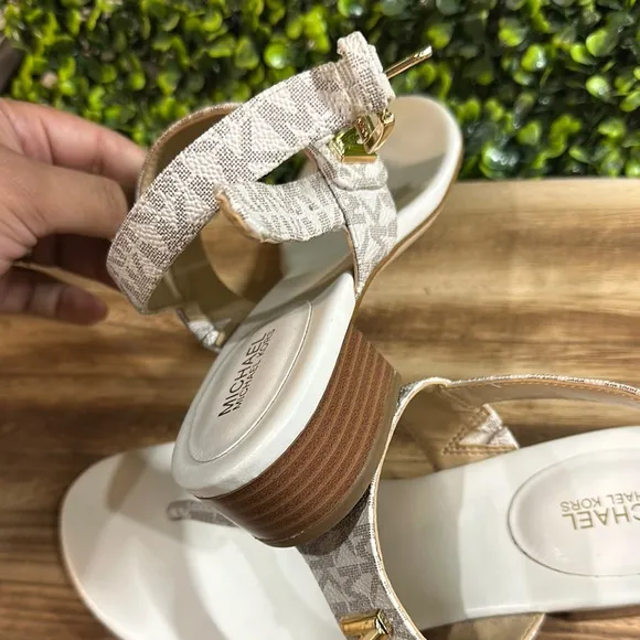 Michael Kors Cream Thong Sandals