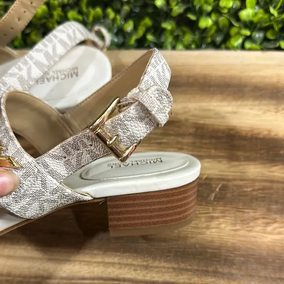 Michael Kors Cream Thong Sandals
