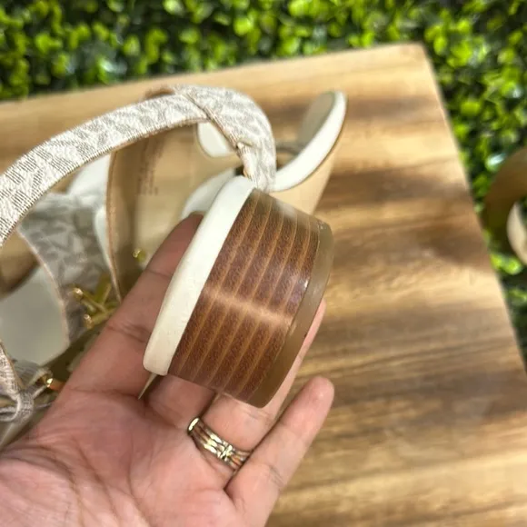 Michael Kors Cream Thong Sandals