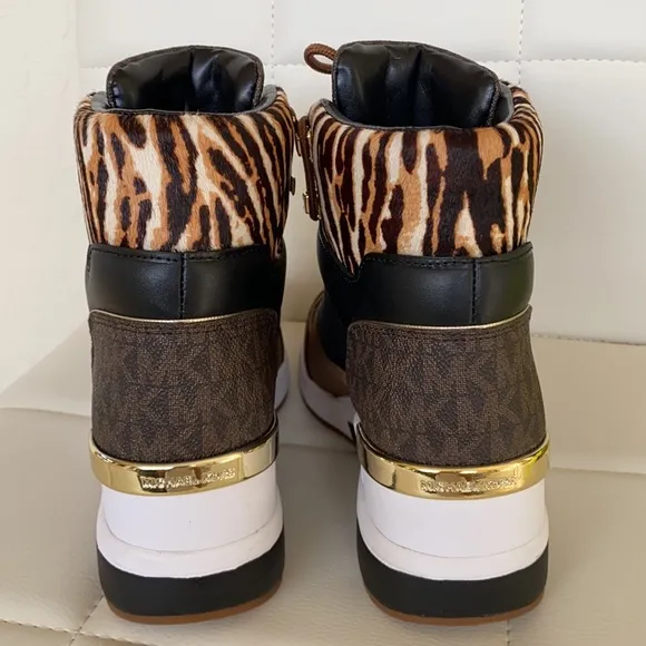 Michael Kors Hi-Top Leather Sneakers