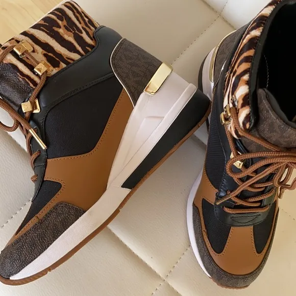 Michael Kors Hi-Top Leather Sneakers