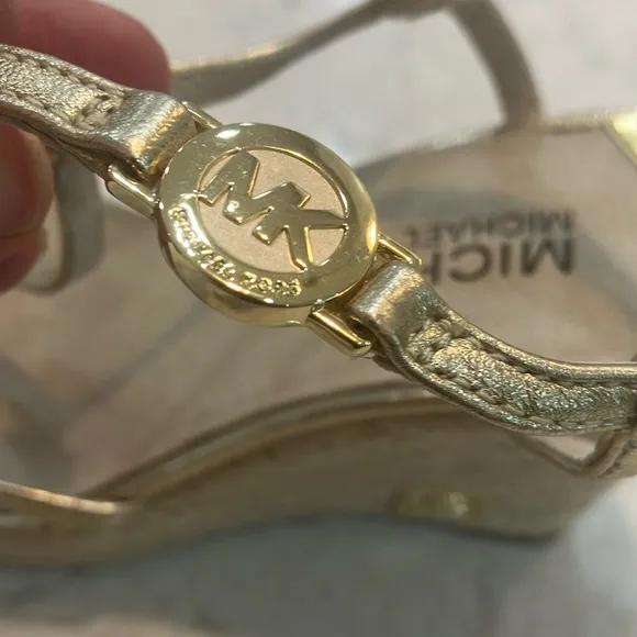 Michael Kors Kami T-Strap Gold Wedge Espadrille Sandals W/Box Sz 7- EUC