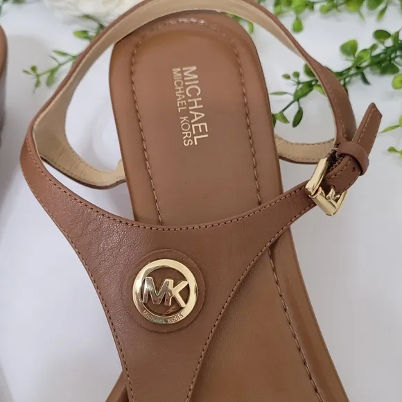 Michael Kors leather T-strap wedge heel sandals women's size 9.5