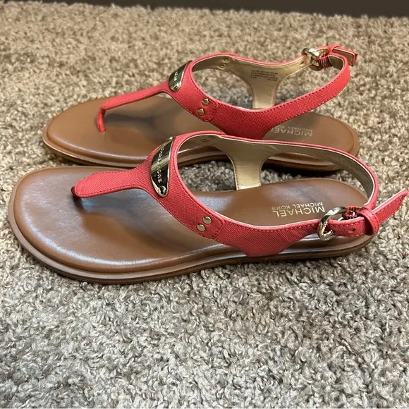 Michael Kors MK Plate Flat Thong Pink Sandals, Size 7 1/2