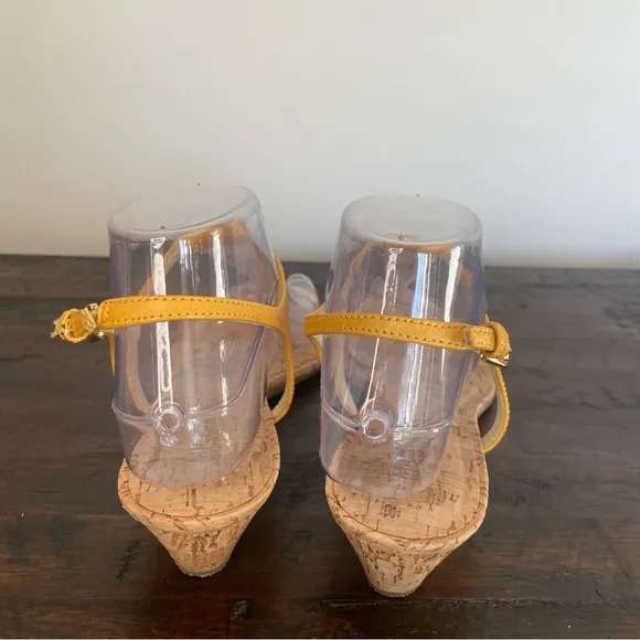 Michael Kors Thong Sandals Leather Lock Charm Yellow Women's 7.5