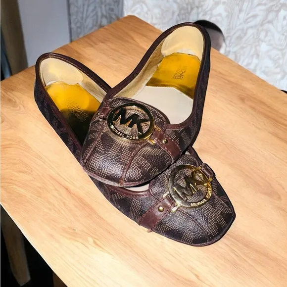 Michael Kors Womens 8.5M Fulton Ballet Flats Brown MK Logo Slip On Moccasin Shoe