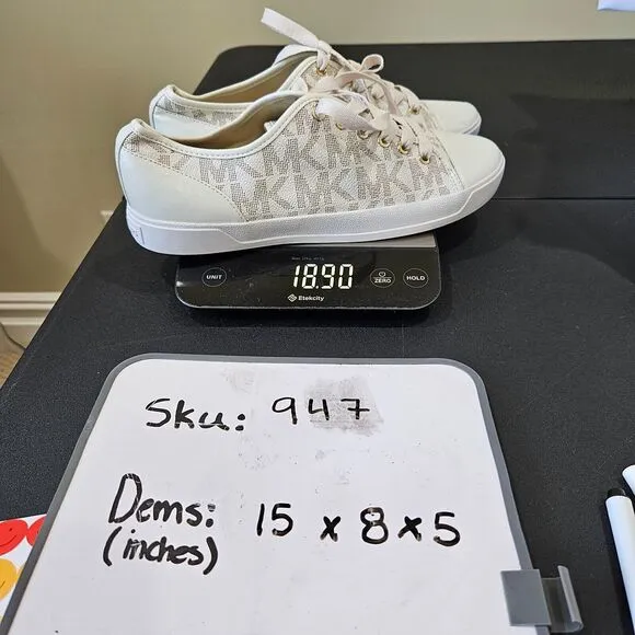 Michael Kors Womens Jet Set Monogram Lace Up Tennis Sneakers 8 Low Top Sporty