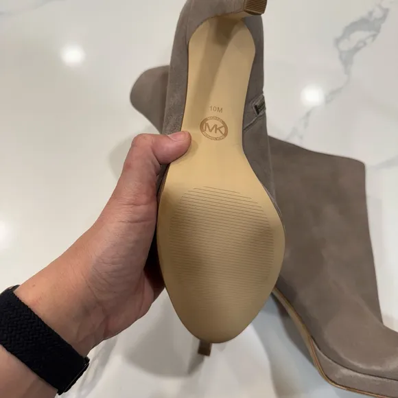 Michael Kors Women's Sammy Platform Heel Boots Tan/Gray Suede Size 10