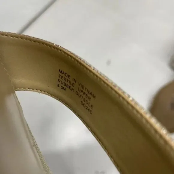 Michael Kors Women's Size 8.5M Pale Gold Serena Flex Dress Sandals