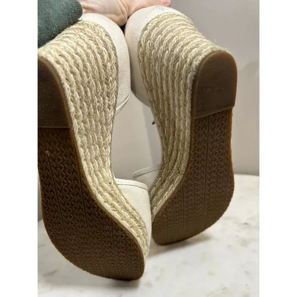 MICHAEL Michael Kors Kendrick Wedge Espadrilles, Light Cream, 7M EUC