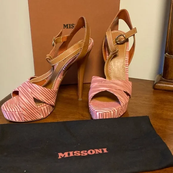 Missoni Italian Designer Signature Pink &amp; Tan T-Strap High Heel Sandals