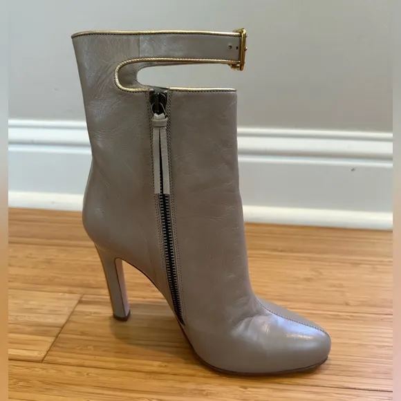 Miu Miu Leather High Heel Ankle  Boots Light Grey Size 36 / US 6