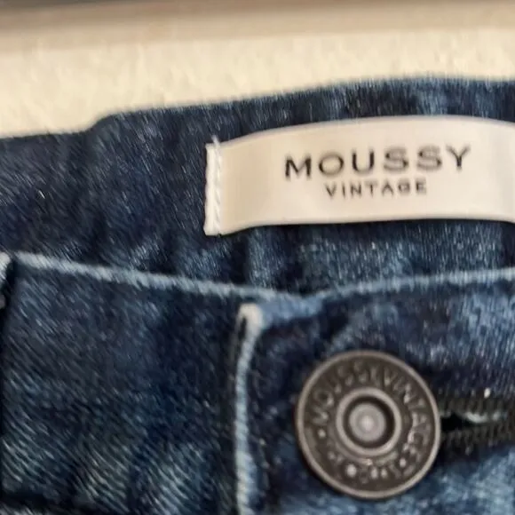 Moussy Jeans Women’s 26 Medium Wash High Rise Straight Leg