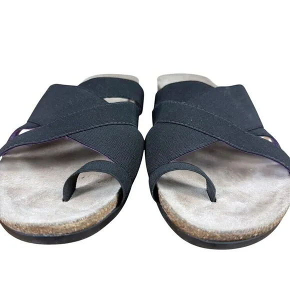 Munro American Delphi Black Slip On Comfort Sandals Toe Ring Strappy Shoes sz 9