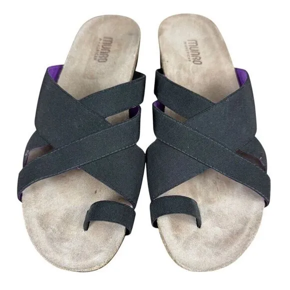 Munro American Delphi Black Slip On Comfort Sandals Toe Ring Strappy Shoes sz 9