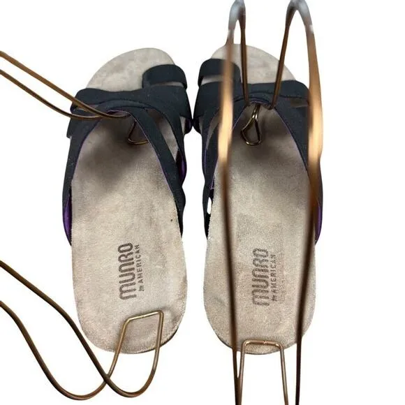Munro American Delphi Black Slip On Comfort Sandals Toe Ring Strappy Shoes sz 9