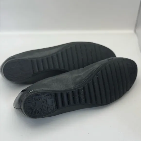 Munro Women’s Size 8 Ivy Ballet Flat Black Leather Slip On Comfort