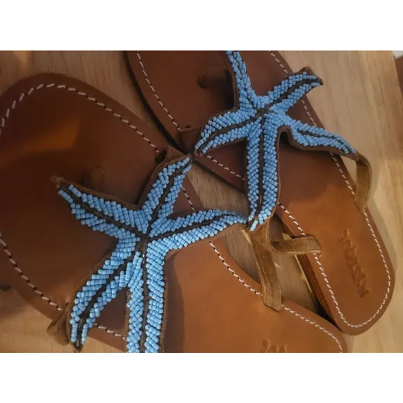 Mystique Thong Brown Leather Sandals w/ Turquoise Beaded Starfish Size 7