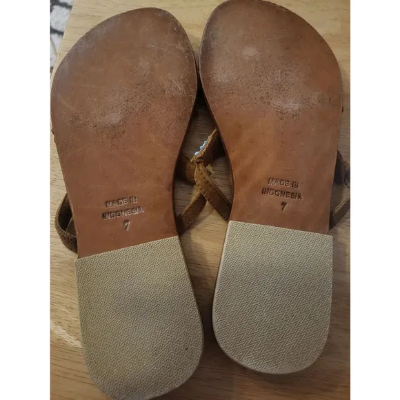 Mystique Thong Brown Leather Sandals w/ Turquoise Beaded Starfish Size 7