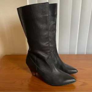 Naked Feet Semper Leather Boots Size 6.5 Black