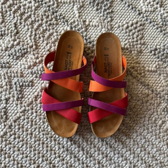 Naot Roxana Sandals Womens Size EU 40 US 9 Red Orange Purple Criss Cross Strap