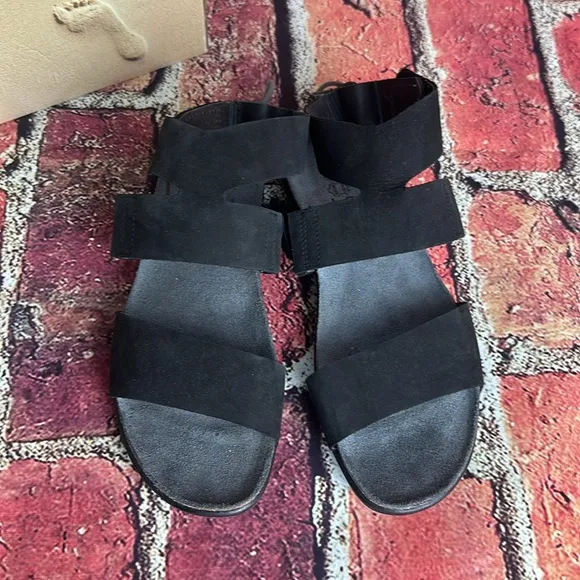 NAOT Women's, Larissa Low Heel Sandals Black 37 US size 6 new