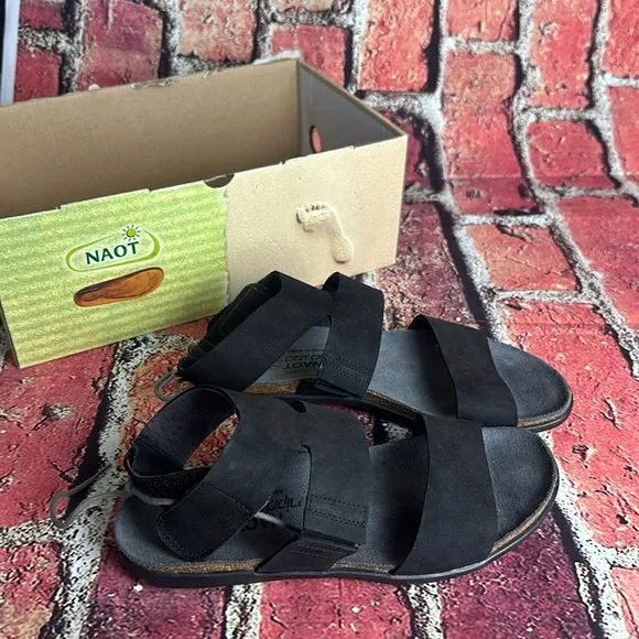 NAOT Women's, Larissa Low Heel Sandals Black 37 US size 6 new