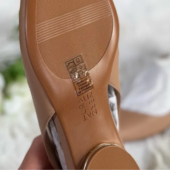 NATURALIZER NEW 9.5 WIDE Halo Slingback Flats in Taupe Leather Neutral Beige NIB