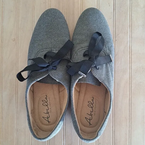 NEW Abella Moxie Ribbon Lace Comfort Heather Gray Low Heel Oxford Flats Loafer