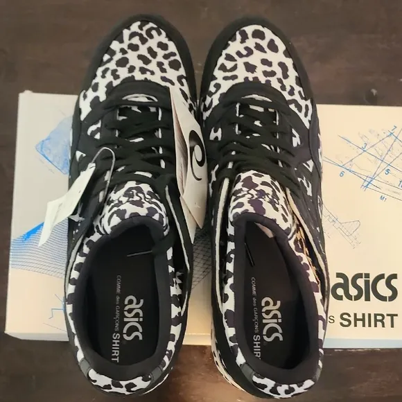 New ASICS Gel Lyte V x Comme des Garçons Black and White Patterned Sneakers