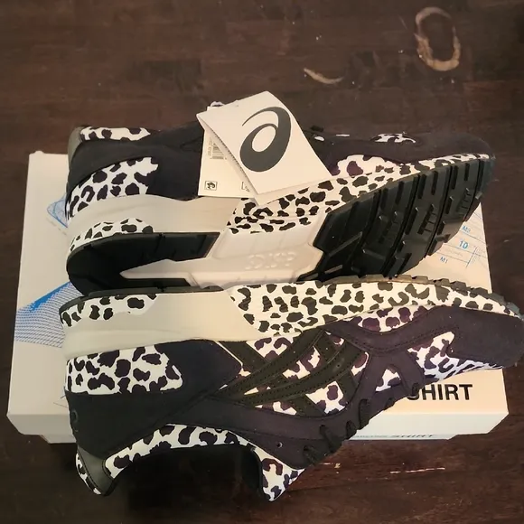 New ASICS Gel Lyte V x Comme des Garçons Black and White Patterned Sneakers