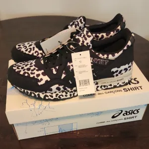 New ASICS Gel Lyte V x Comme des Garçons Black and White Patterned Sneakers