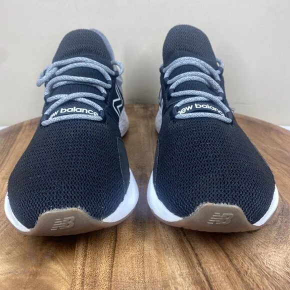 New Balance Fresh Foam Roav Tee Shirt Womens Black White Size 9.5 Running Shoes