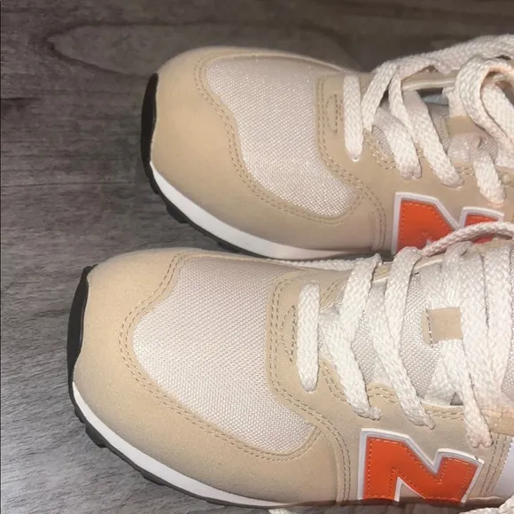New Balance ( grade school 5 )