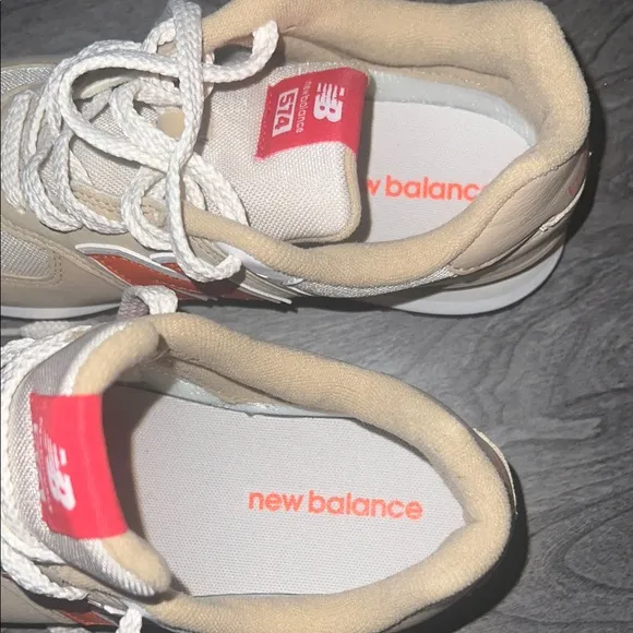 New Balance ( grade school 5 )