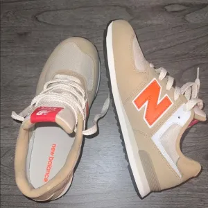 New Balance ( grade school 5 )