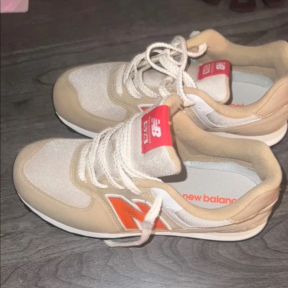 New Balance ( grade school 5 )