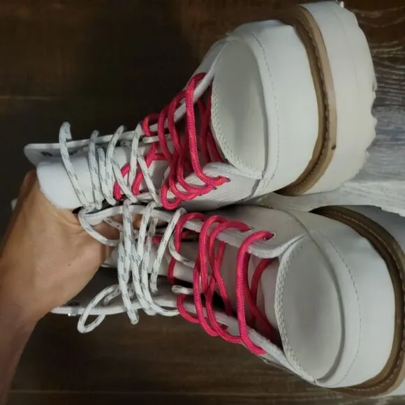 NEW Converse Chuck Taylor Crafted Boots Womens 10 Sneaker Winter Cozy Fleece