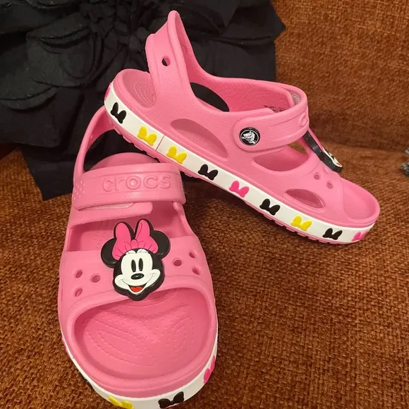 NEW Crocs FunLab Crocband Kids' Pink Disney Minnie Mouse Sandals