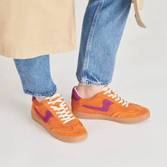 NEW DOLCE VITA women's notice sneakers in orange multi suede