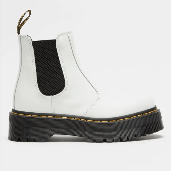 ✨NEW!✨ Dr. Martens 2976 Quad Chelsea Boots