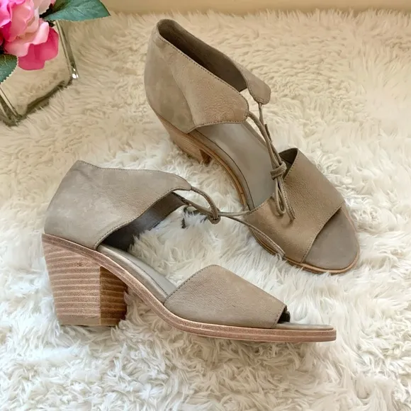 NEW Eileen Fisher Ann Tumbled Nubuck Heeled Sandals