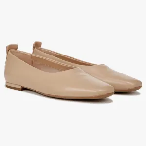 NEW Franco Sarto Vana Flat Nude Size 8