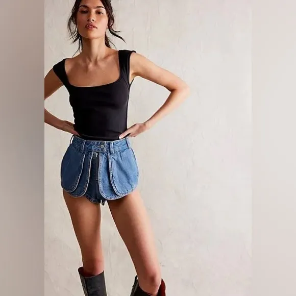 New Free people We The Free Prince Street Denim Shorts Size 28